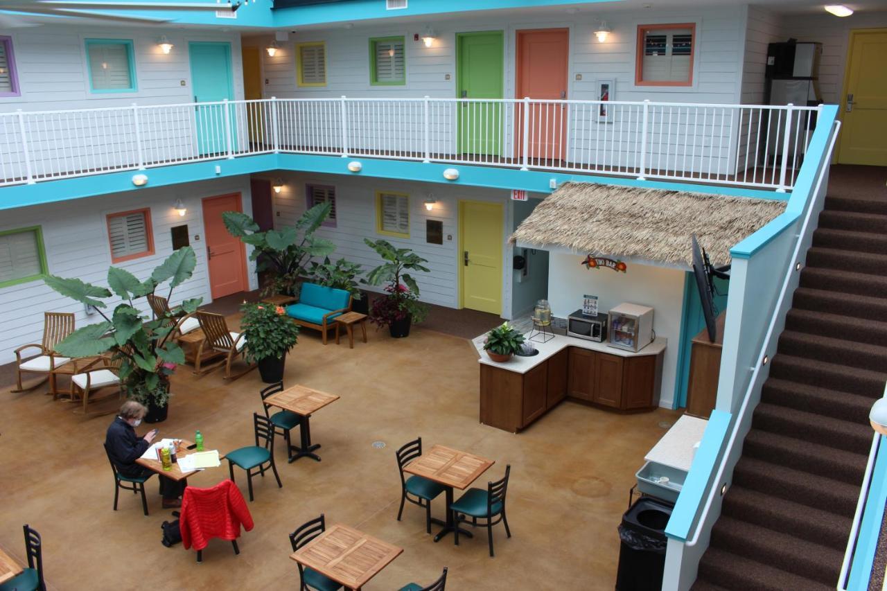 Worthington Of Logan Hotel Bagian luar foto