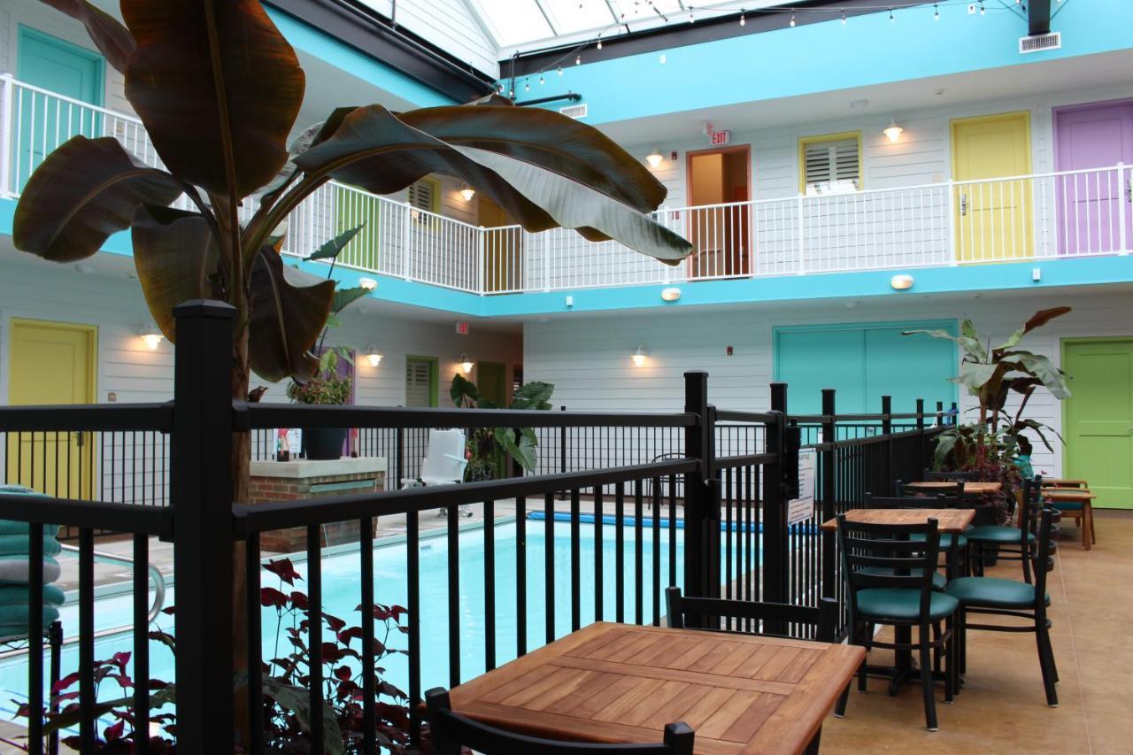 Worthington Of Logan Hotel Bagian luar foto